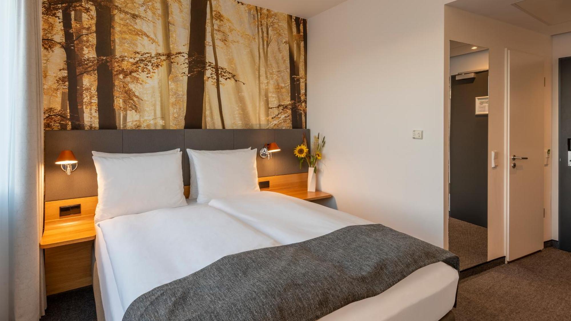 Holiday Inn Munich - Leuchtenbergring By Ihg Esterno foto